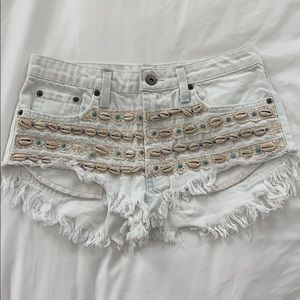 LF shorts